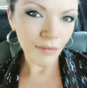 Meet your Posher, Carol